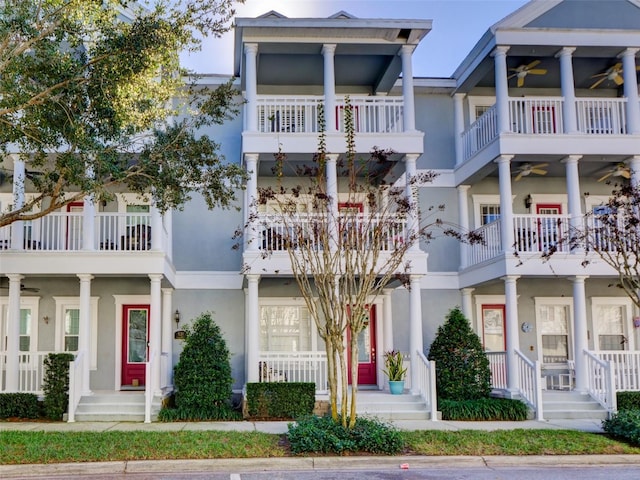 view of front of home with stucco siding