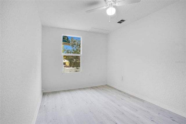 unfurnished room with light hardwood / wood-style floors and ceiling fan