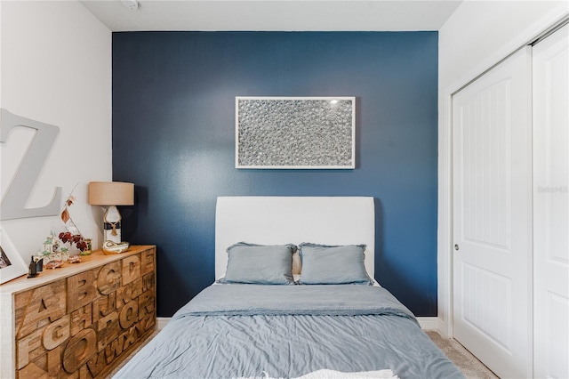 bedroom with a closet