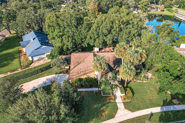 bird's eye view with a water view