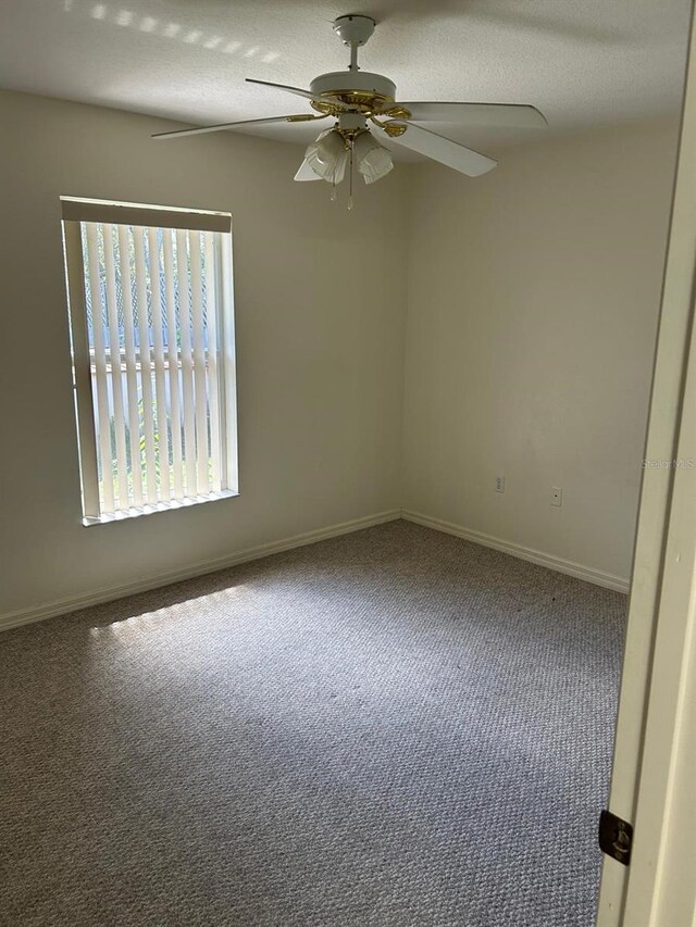2421 Omaha Dr, Deltona, FL 32738 - photo 12