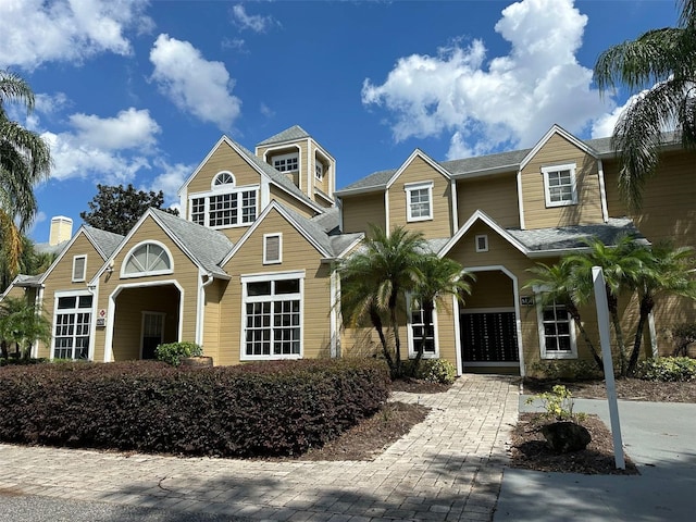 view of front facade