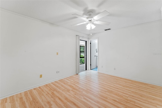 unfurnished room featuring ceiling fan, crown molding, a textured ceiling, and light hardwood / wood-style flooring