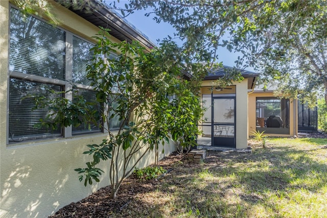 exterior space featuring a lawn