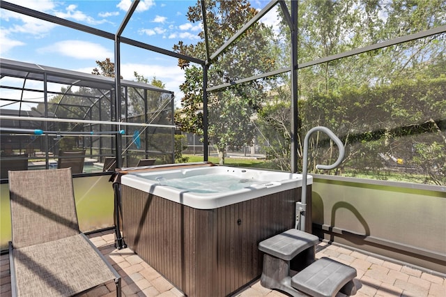 1473 Moon Valley Dr, Davenport, FL 33896 - sunroom / solarium with a jacuzzi