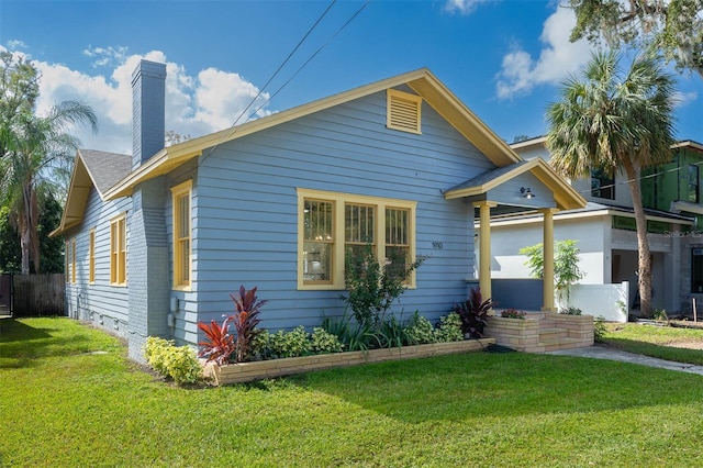 exterior space featuring a front yard