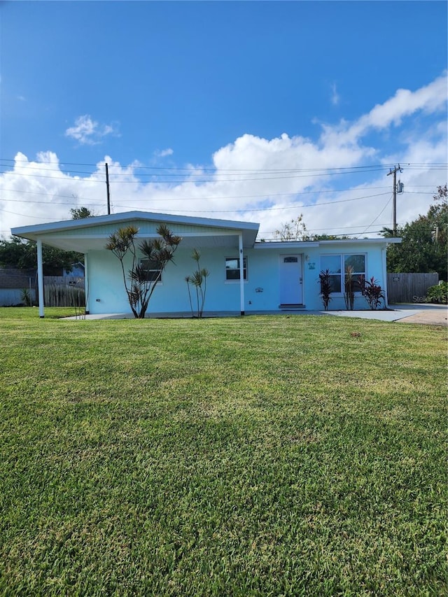 exterior space featuring a lawn