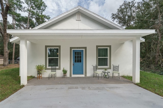 view of front of house with covered porch