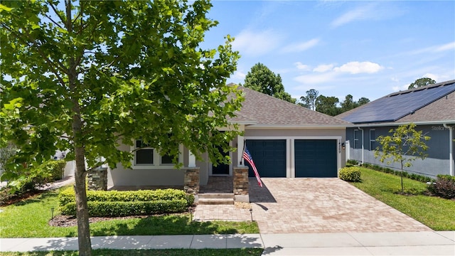 view of front of house with a garage