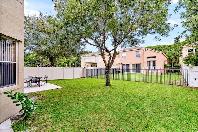 view of yard with a patio