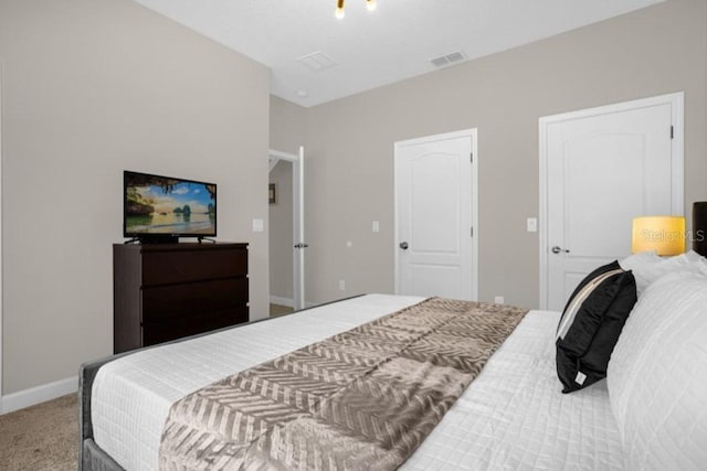 bedroom featuring carpet flooring