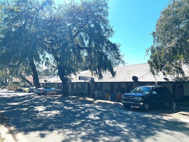 301 S E St, Leesburg, FL 34748 - photo 2