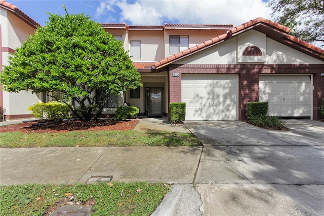 view of front of house with a garage