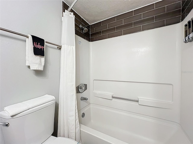 bathroom featuring toilet, a textured ceiling, and shower / tub combo with curtain
