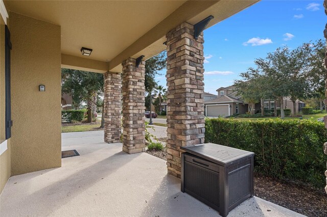 4204 Oakview Dr, Davenport, FL 33837 - view of patio