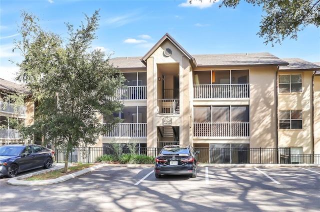 623 Dory Ln Unit 308, Altamonte Springs, FL 32714 - view of property featuring uncovered parking