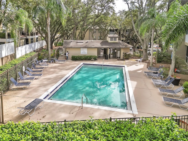 623 Dory Ln Unit 308, Altamonte Springs, FL 32714 - community pool with a patio area