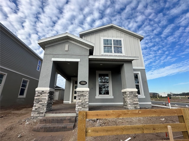 view of front of home featuring covered porch