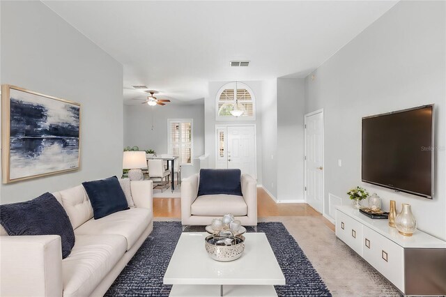 2626 Raccoon Run Ln, Orlando, FL 32837 - living area with ceiling fan