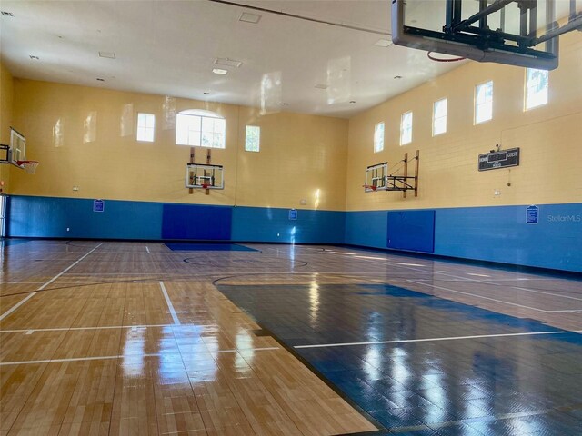 3468 Soho St Unit 107, Orlando, FL 32835 - view of basketball court with community basketball court