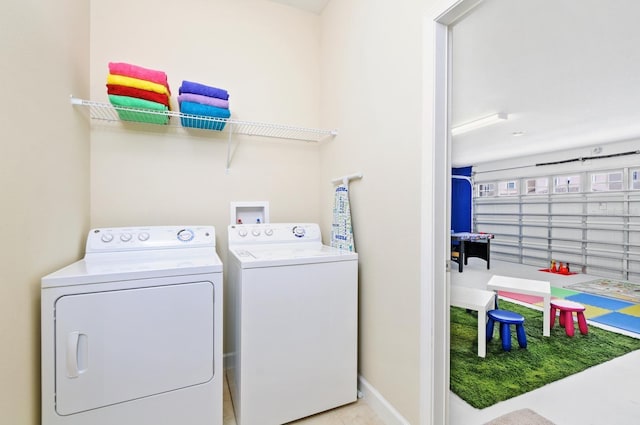 1423 Thunderbird Rd, Davenport, FL 33896 - laundry room featuring washer and dryer