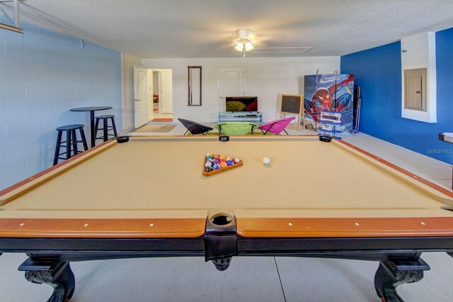 1423 Thunderbird Rd, Davenport, FL 33896 - game room with electric panel, billiards table, and a textured ceiling