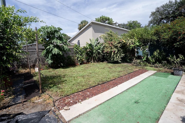 view of yard with a patio