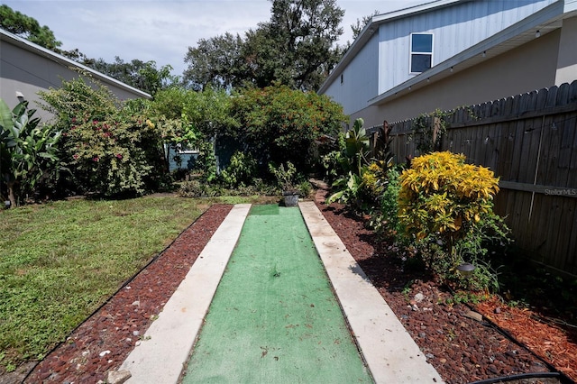 exterior space featuring a lawn