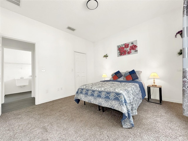 bedroom with carpet