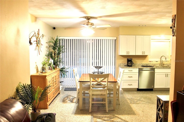 dining room with a ceiling fan