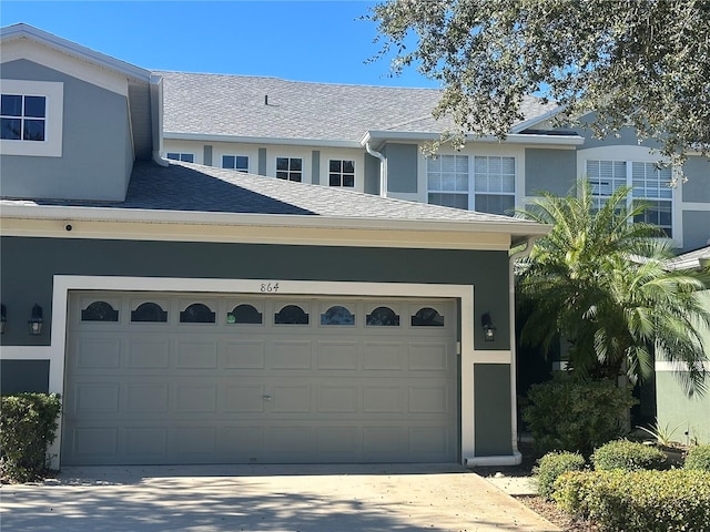 view of front facade with a garage