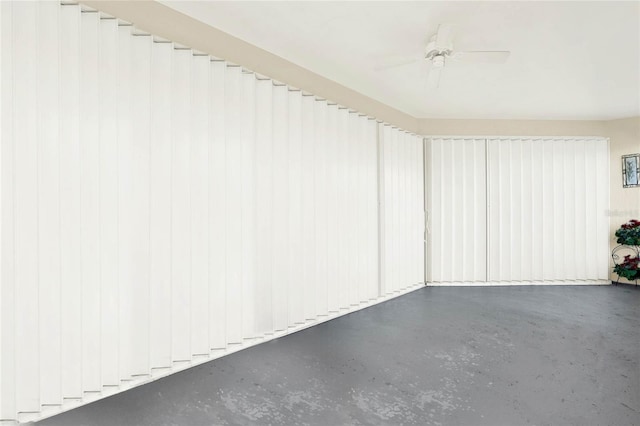 garage featuring ceiling fan