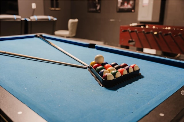 rec room featuring billiards