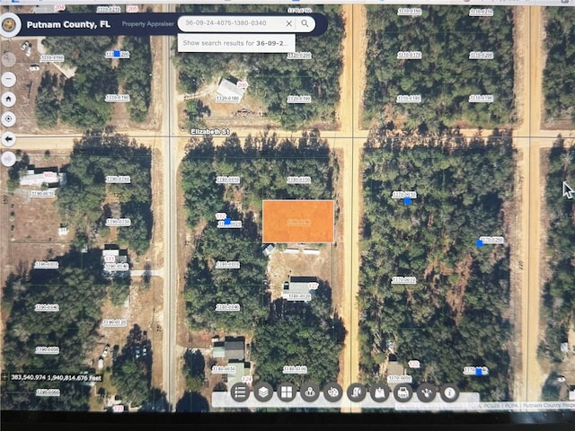 225 Michael Ave, Interlachen, FL 32148
