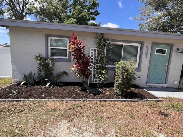 view of front of property