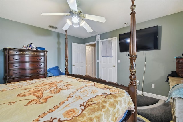 bedroom with ceiling fan