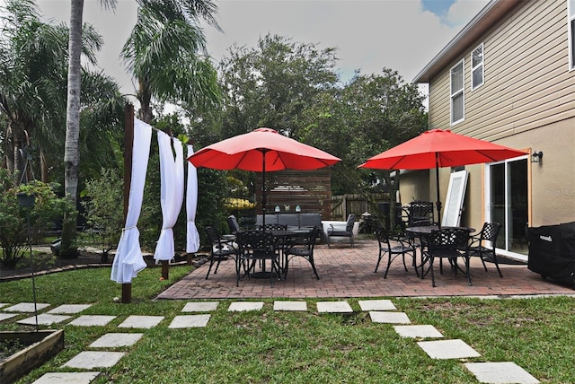 view of yard with a patio