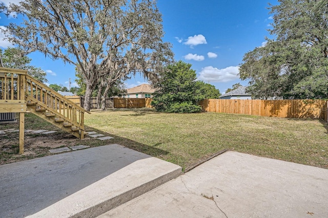 view of yard with a patio area