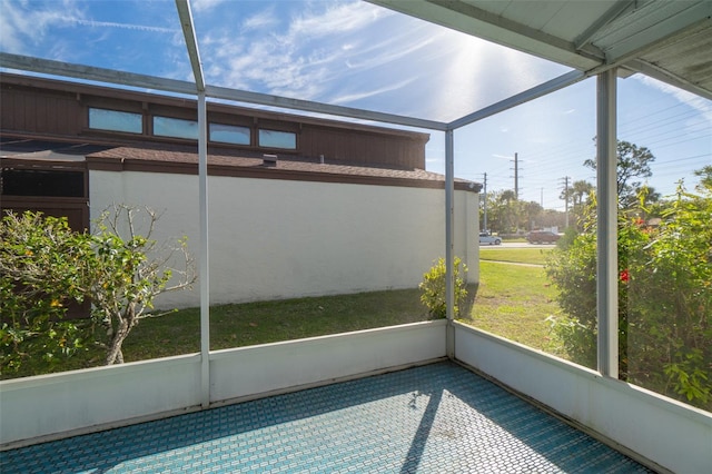 view of unfurnished sunroom