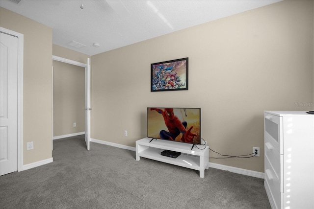 living area with carpet floors