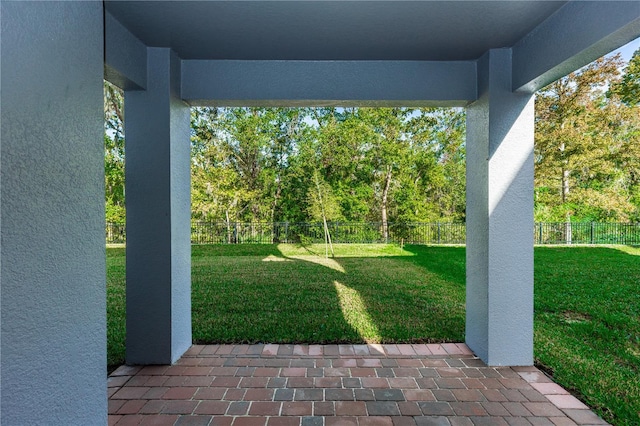 view of yard featuring a patio area