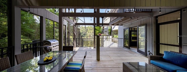 view of unfurnished sunroom