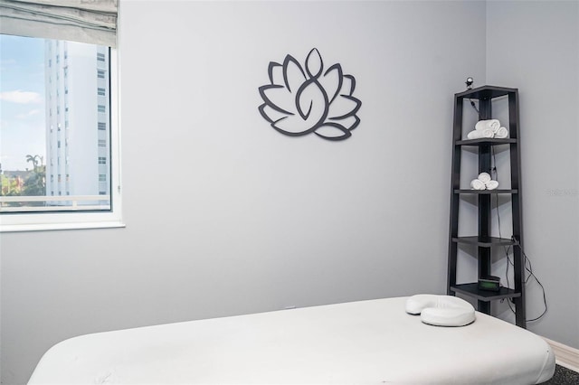 340 S Palm Ave Unit 11, Sarasota, FL 34236 - bedroom featuring baseboards