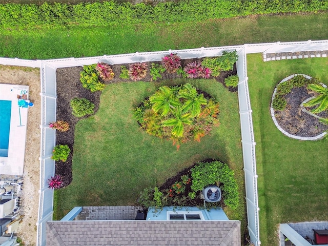307 Shore Crab Way, Apollo Beach, FL 33572 - bird's eye view of a pool