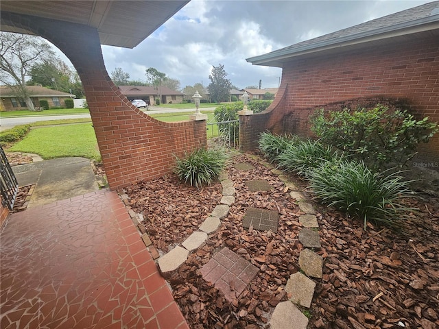 view of yard featuring a patio area