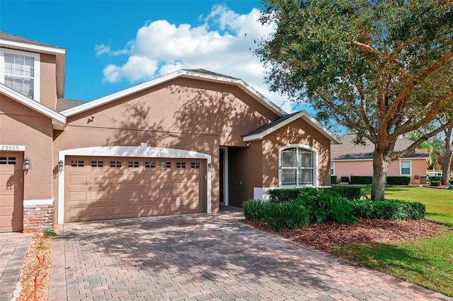 view of front of house featuring a garage