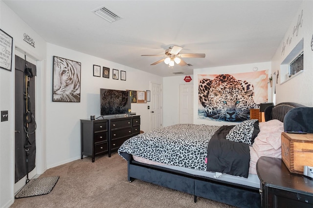 bedroom with carpet flooring and ceiling fan