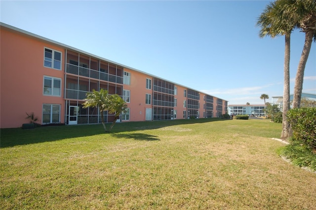 721 S Beach St Unit 217A, Daytona Beach, FL 32114 - surrounding community featuring a yard
