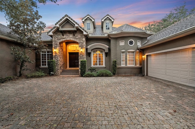 view of front facade with a garage