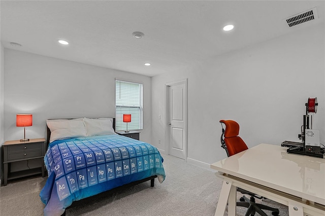 bedroom featuring carpet floors, baseboards, visible vents, and recessed lighting